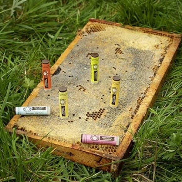 (Pack Of 5) Organics Beeswax Lip Balm for Moisturizing Lips and Cuticles New - Picture 5 of 6